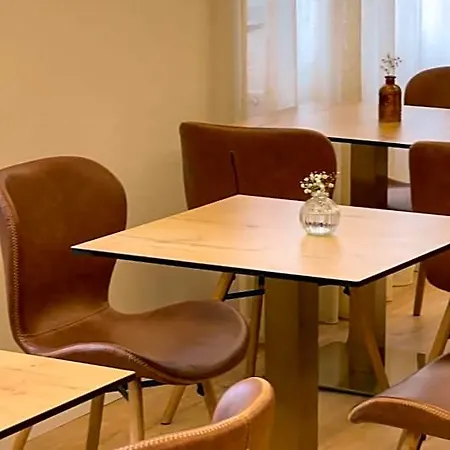 Pappas Hotel&studio 3*