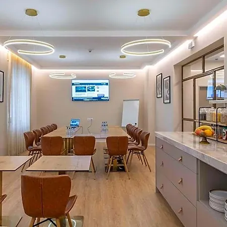 Pappas Hotel&studio
