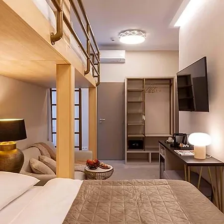Pappas Hotel&studio